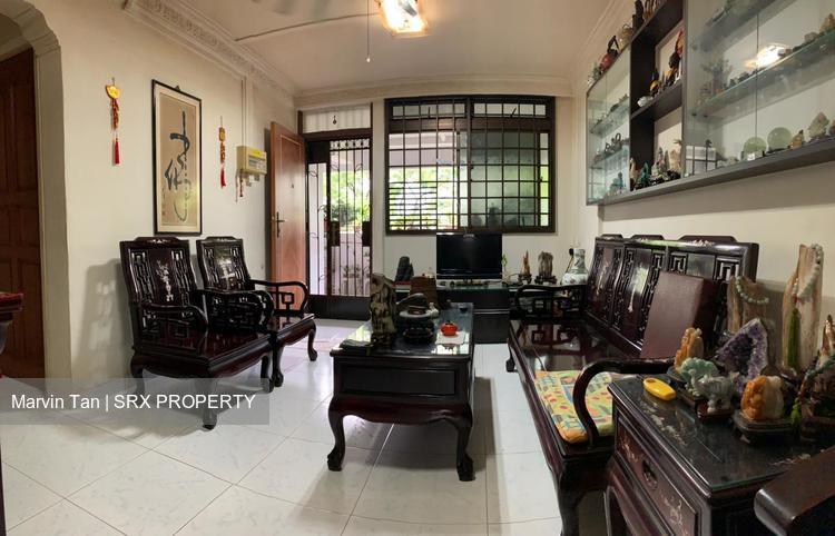 Hougang Avenue 8 thumbnail photo